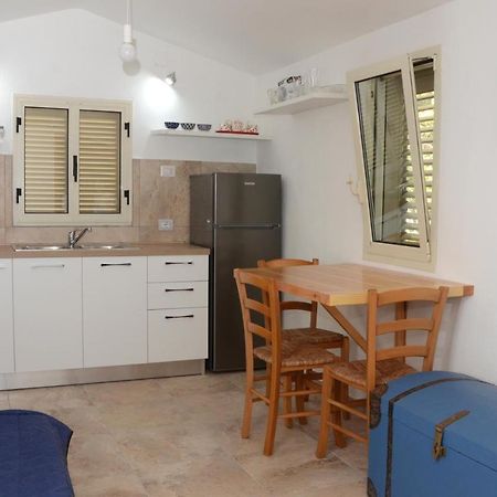 Apartments Villa Corrias Cala Liberotto Esterno foto